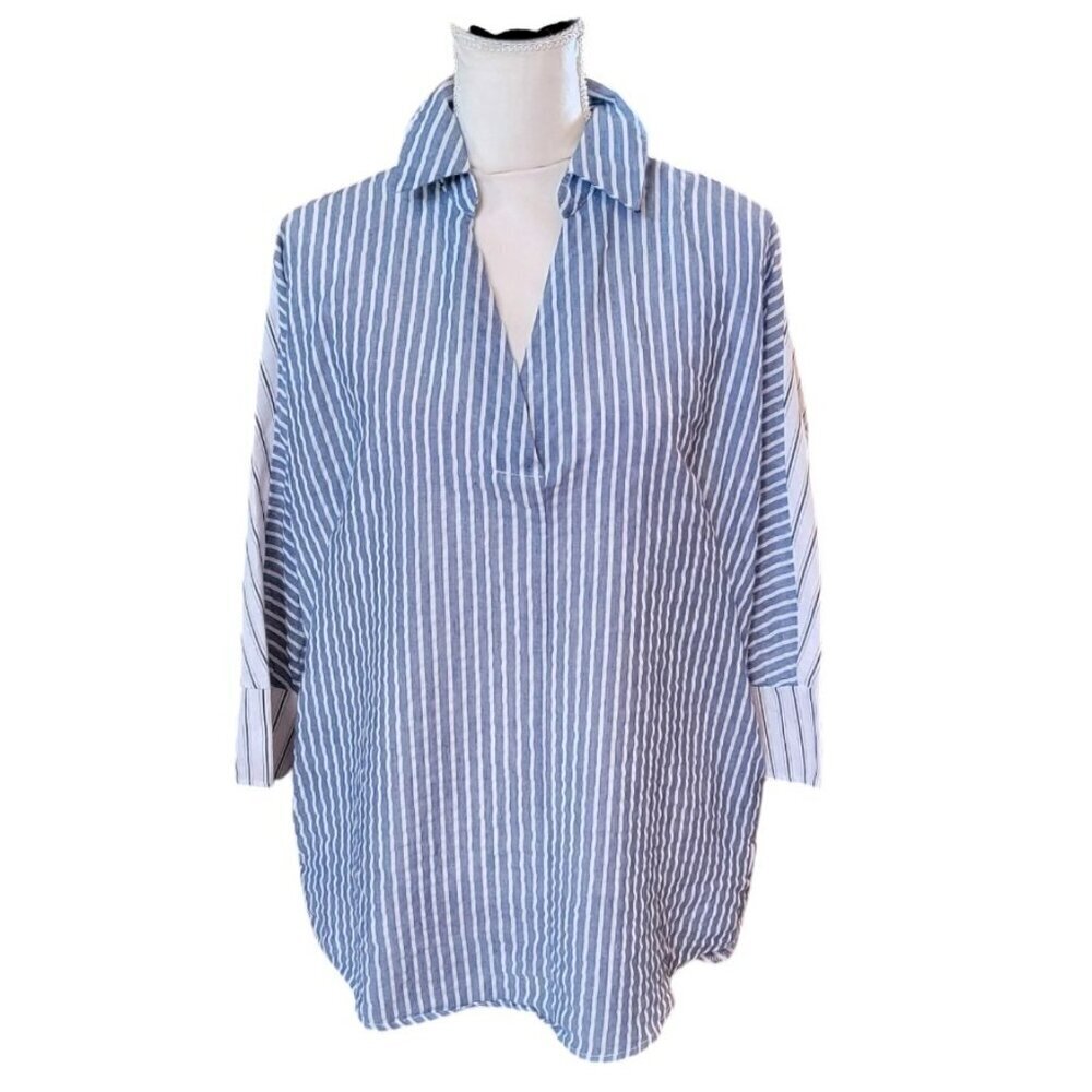 She + Sky Long Sleeve Blue and White Striped Casual Blouse in‎ Size Medium